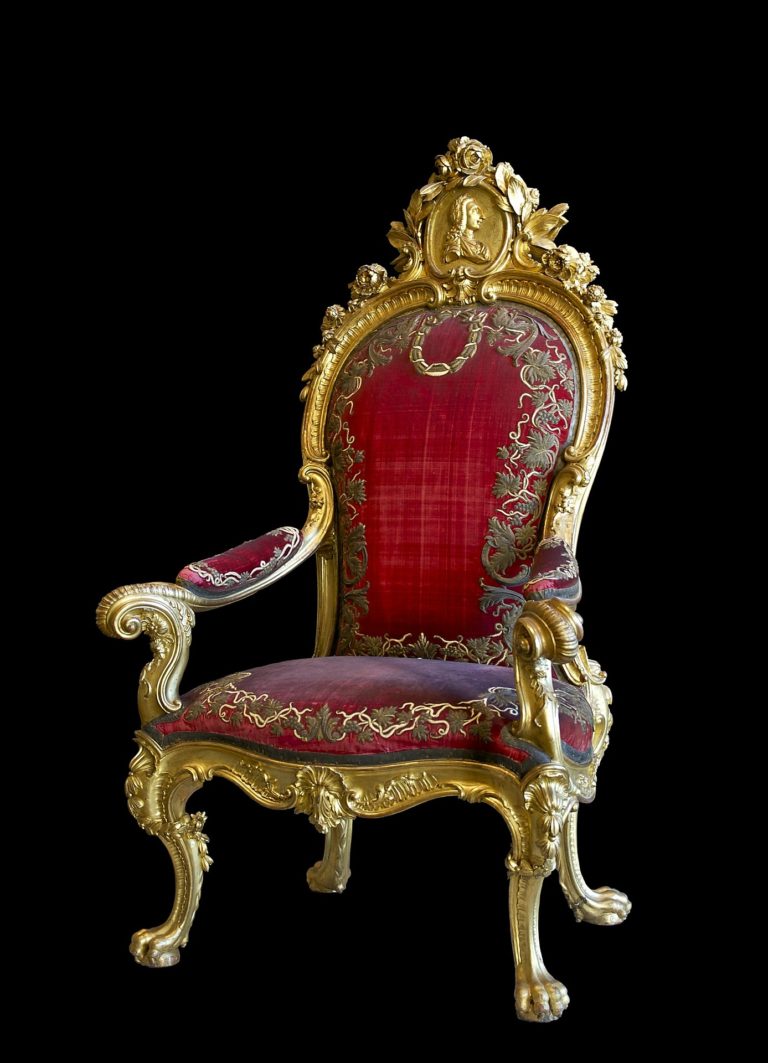 throne-87081_1920